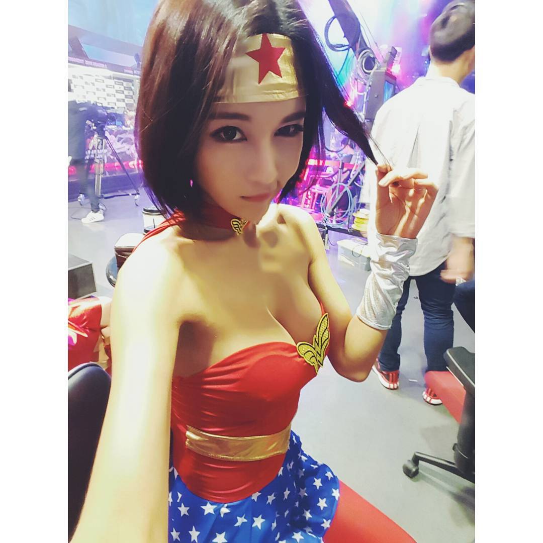 Park Sihyun is Sexy Cute Wonder Woman