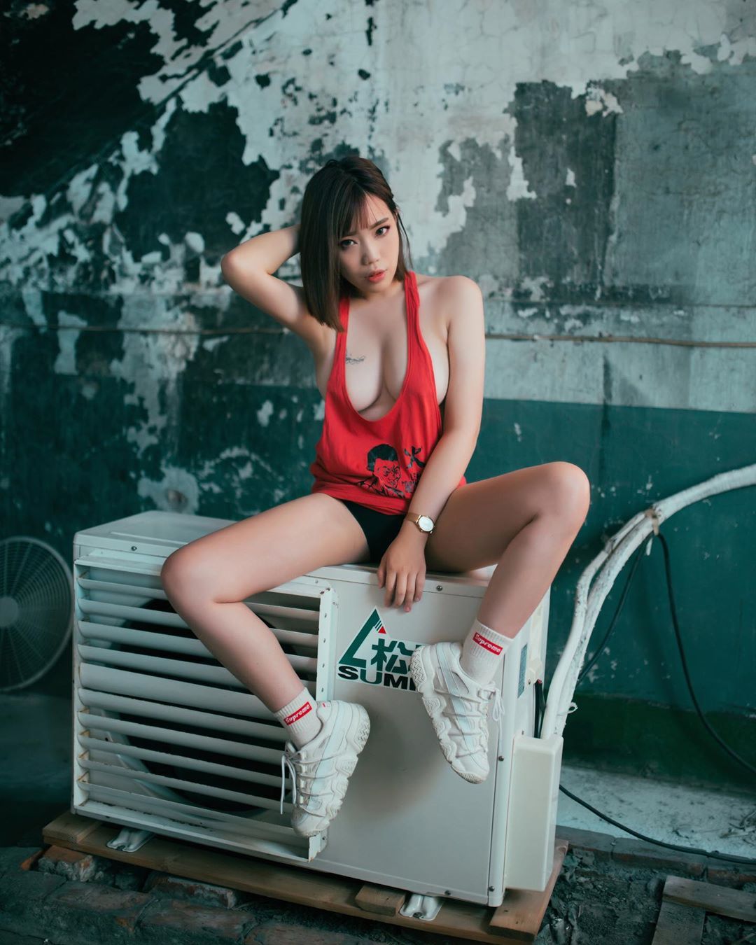 Bao Bao Nuwang Loose Orange Tank Top Perfect Pert Breasts Sexy Chinese Girl