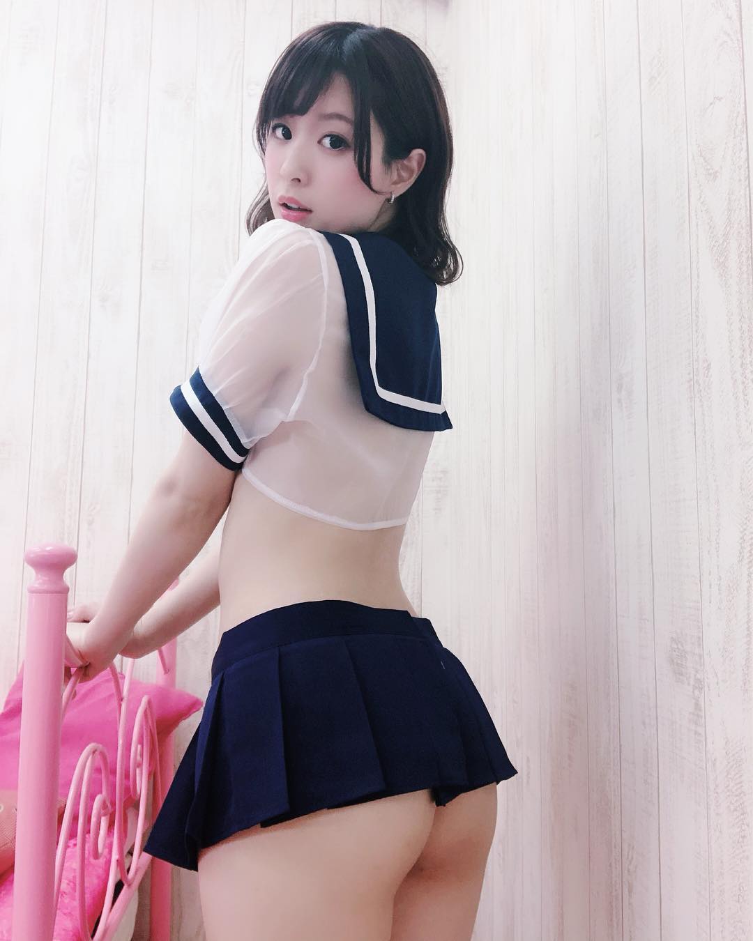 Hikari Ninomiya School Girl Uniform is Too Small