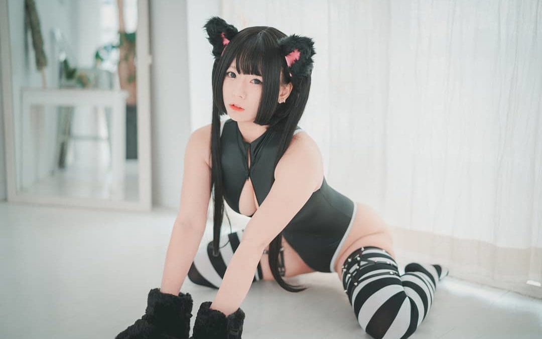 Maruemon is a Cute Sexy Black Cat