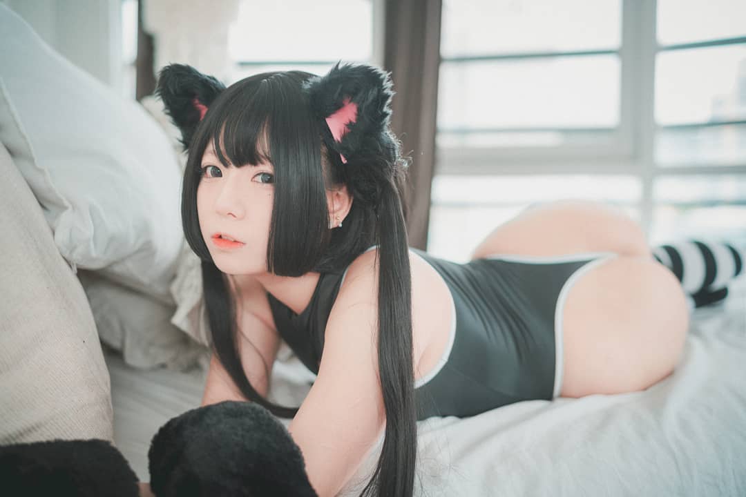 Maruemon 96 is a Cute Sexy Black Korean Cat Cosplay