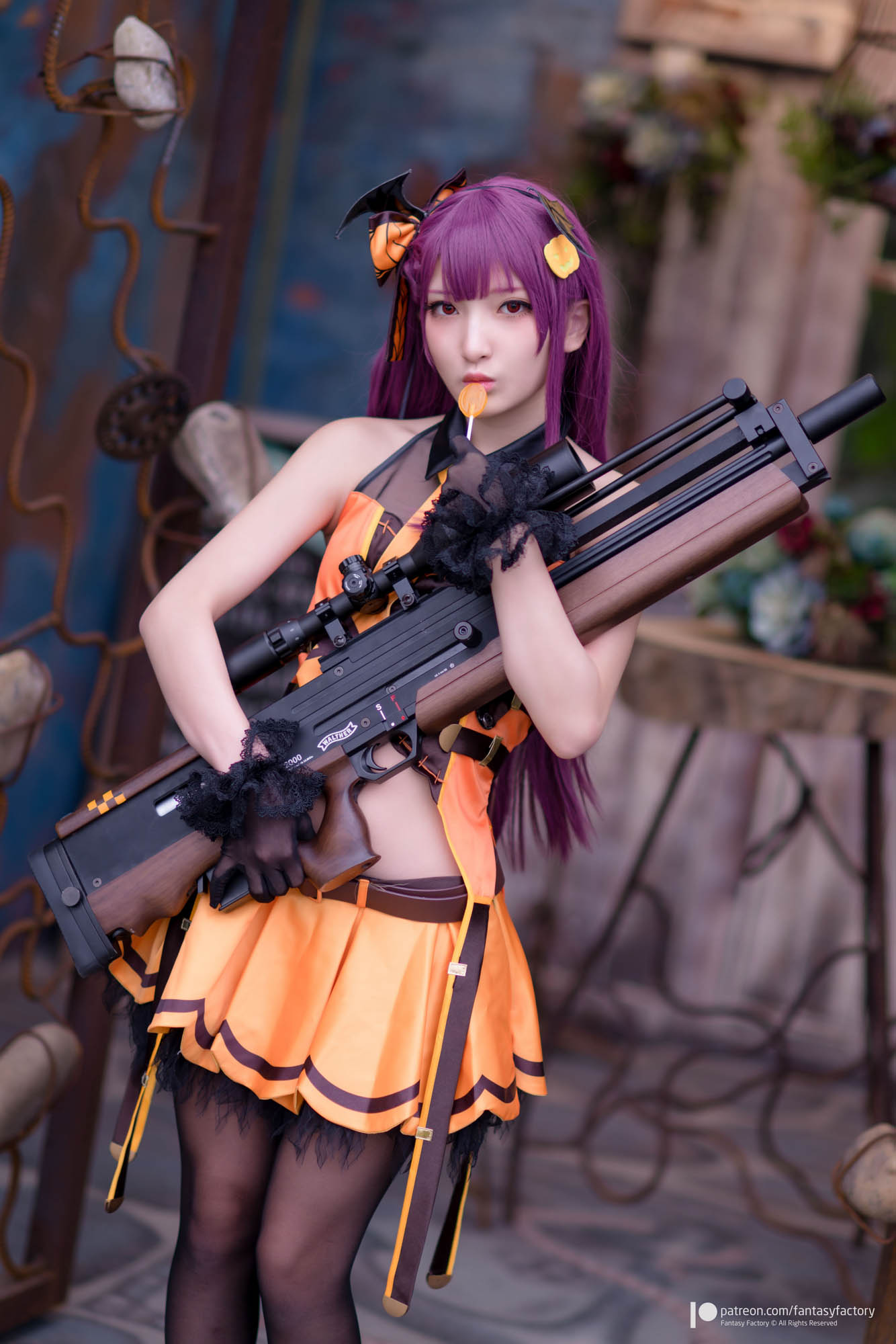 Cute Chinese Cosplay Girl with Big Ass Gun Hot Chinese Model