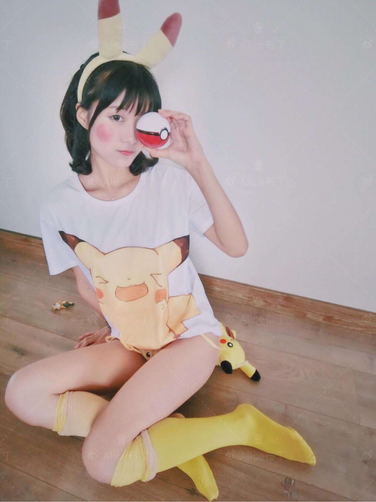 Cute Half Naked Chinese Pikachu Girl Slender Petite Breasts Hot Sexy Girl