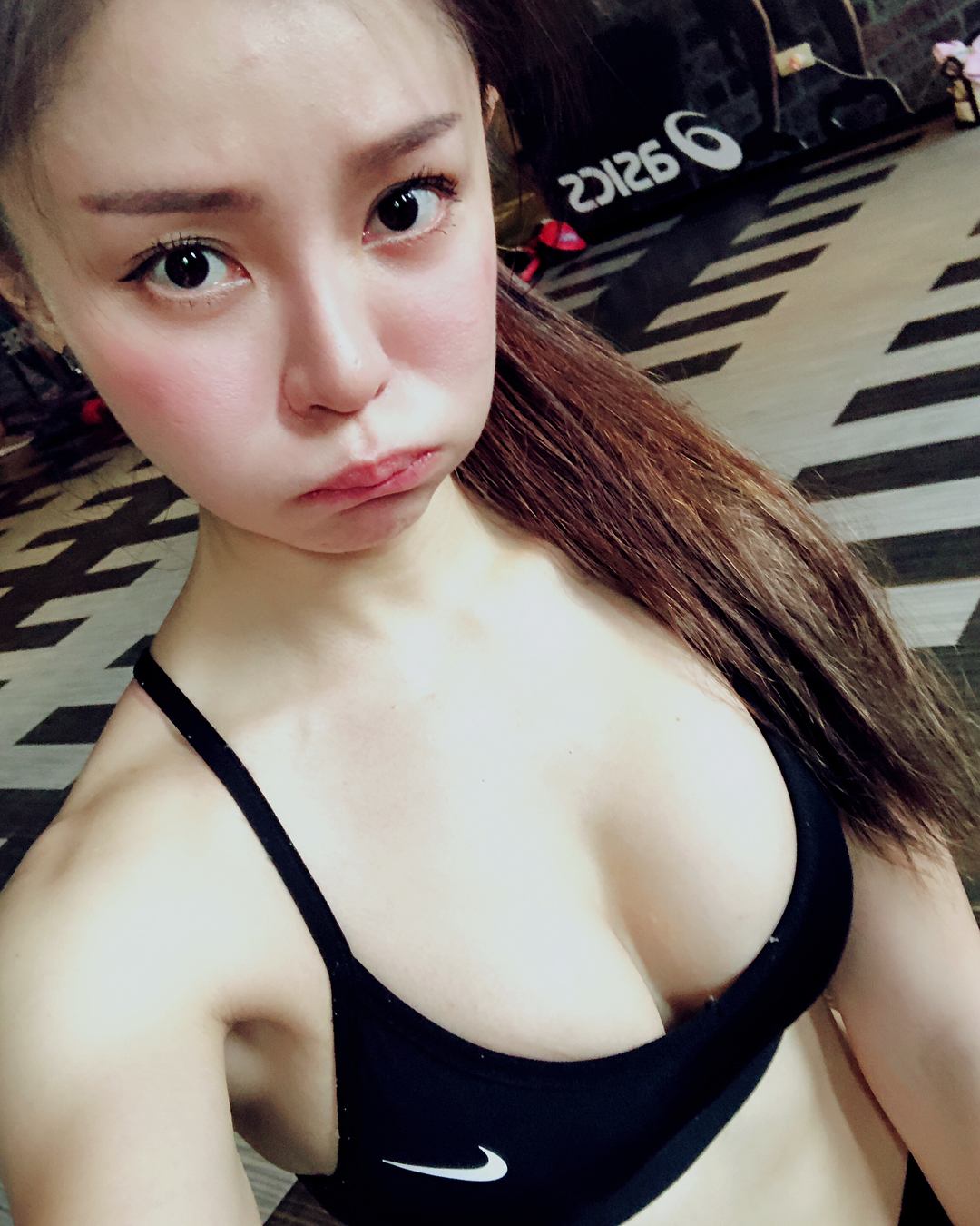 gigobaby 琪琪 江 kiki jiang sexy petite milf breasts tits gym nike workout babe